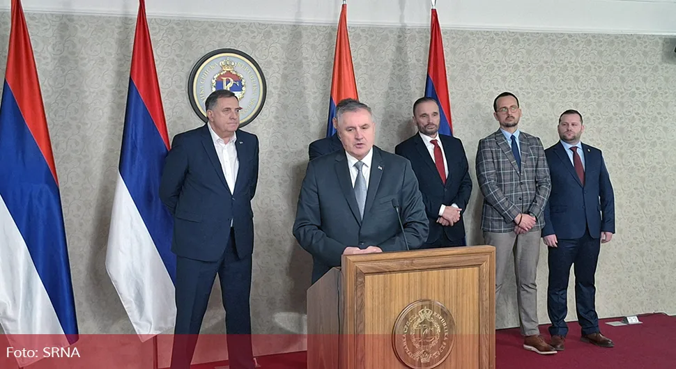 Вишковић о доласку Куртија у Сарајево: Одакле вам право на то?