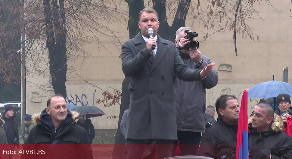 Тешић: Обмањивањем јавности не може се прикрити ненамјенско трошење средстава у Бањалуци и Бијељини