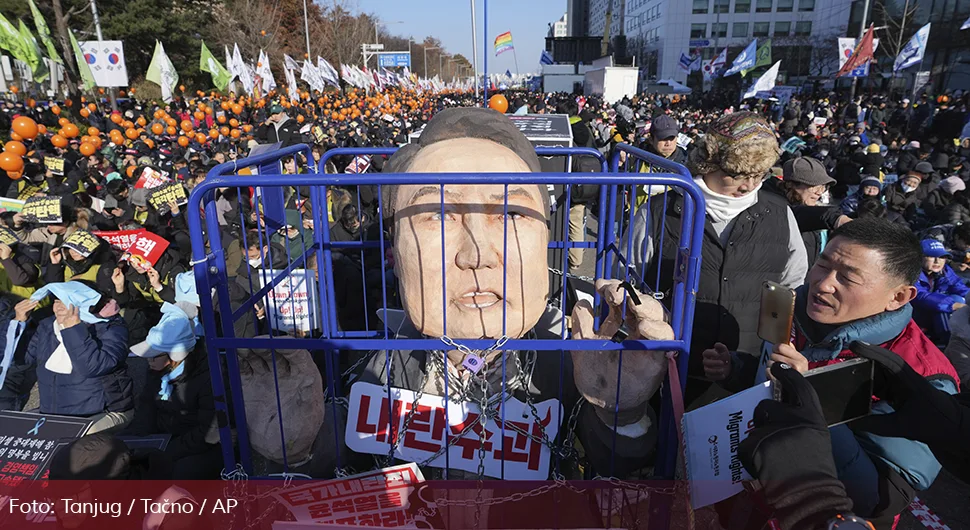 У парламенту Јужне Кореје поново гласање за опозив предсједника, протести широм земље