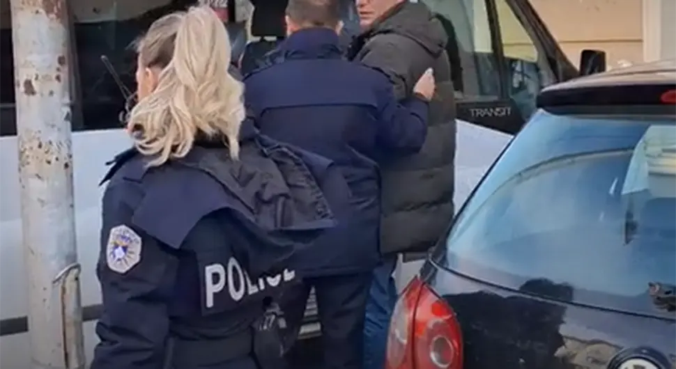 Нови упад такозване косовске полиције у Сјеверној Митровици