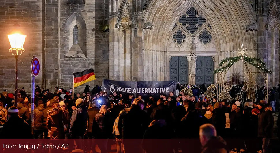 Хиљаде Нијемаца марширало: Десничари траже депортације