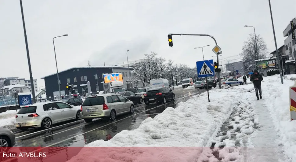 Трнинић: Проблеме са снијегом проузроковао немар градских служби Града Бањалуке