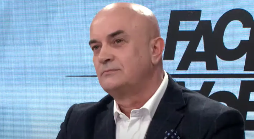 Легенда поручио Исаку: Бошњацима највећи проблем ко који датум слави
