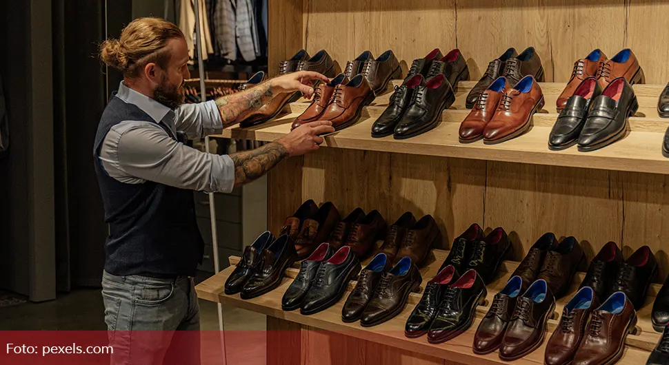 Огреботине на кожној обући нестају као магијом: Уз овај трик ципеле ће бити као нове