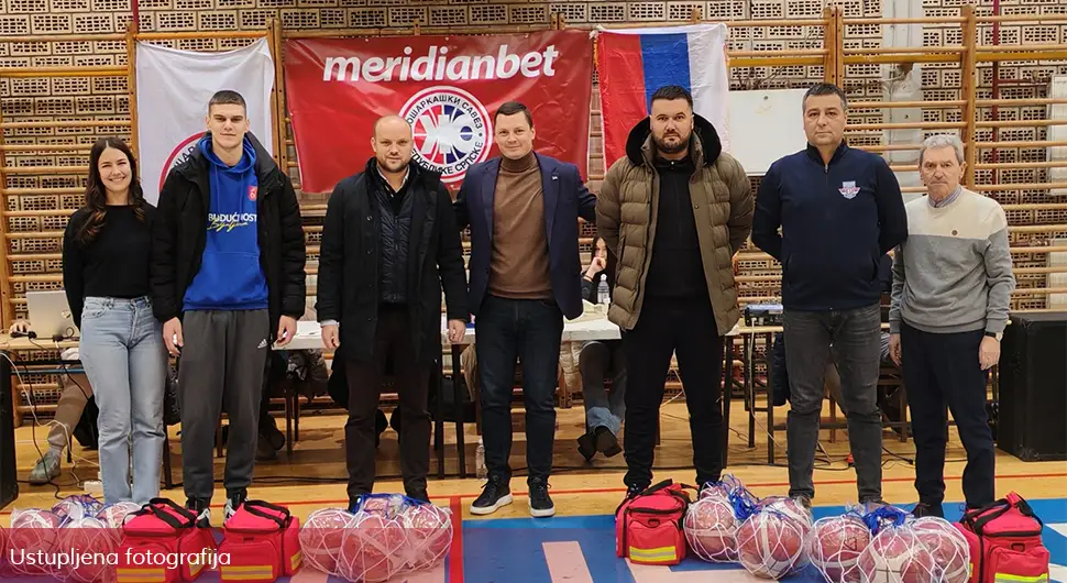 Донација мушким и женским прволигашким клубовима