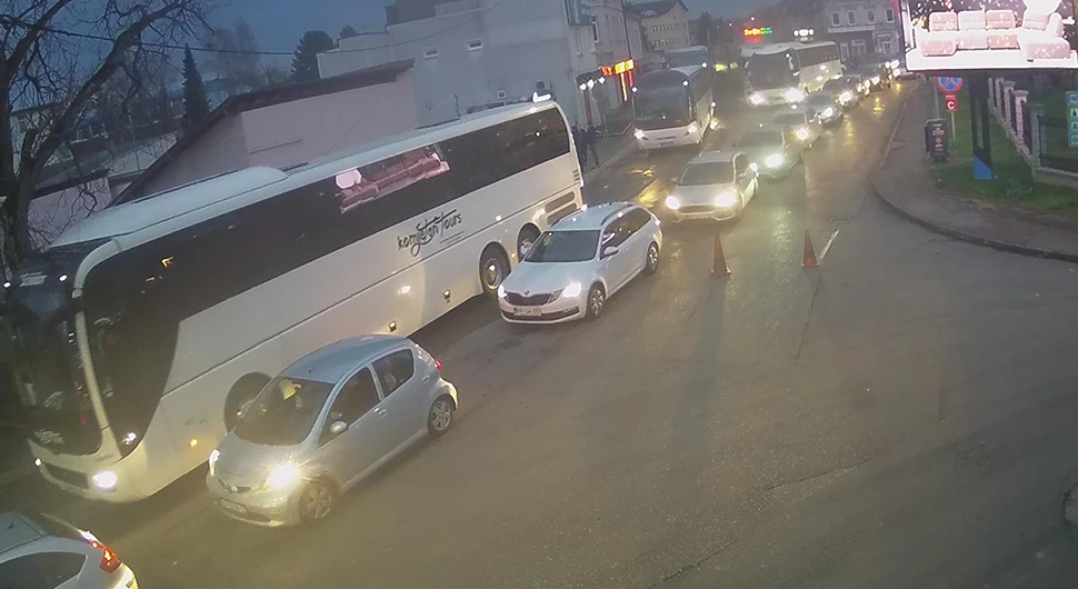 Избјегавајте ове прелазе: Поново гужве на границама