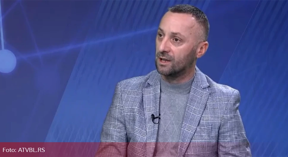 ''Грдно се варају, Шмитова наметања неће проћи''