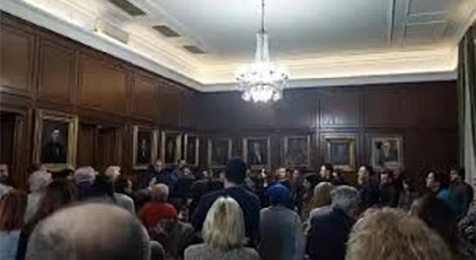 Упад у Матицу српску, прекинута Светосавска академија