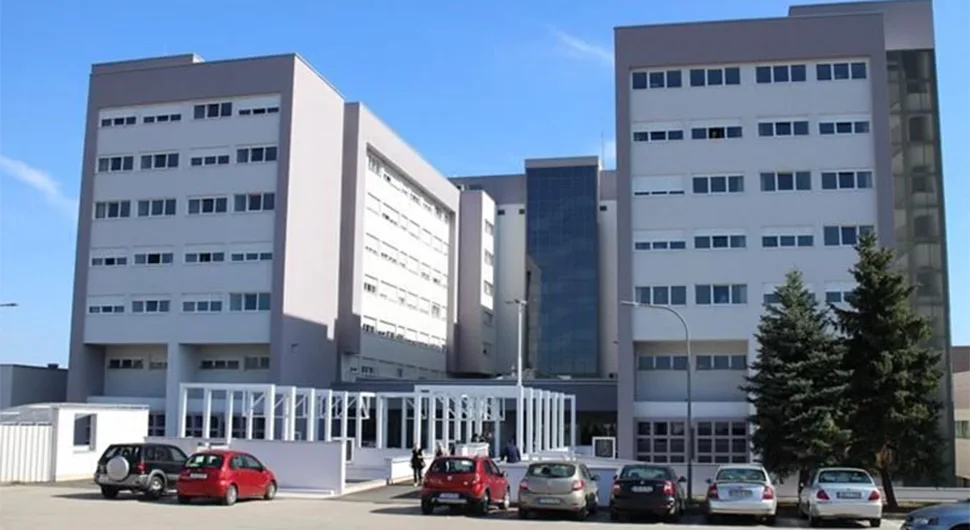 Повријеђени у судару са трактором на респиратору: Прогнозе неизвјесне