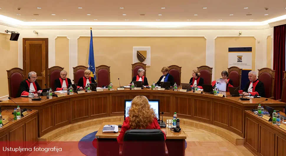 Поново се играју судија: Крњи Уставни суд донио одлуку о законима Српске