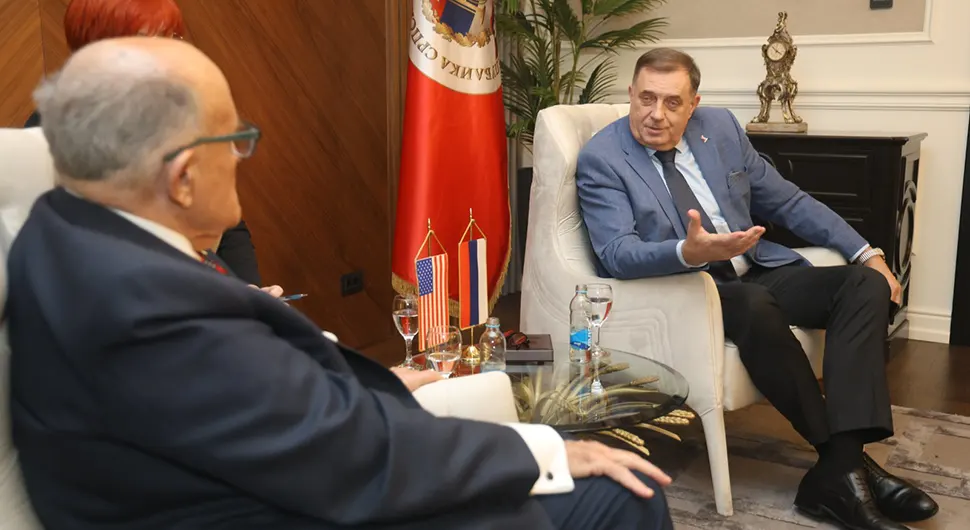 Додик: Најбоље жеље за брз опоравак мом великом пријатељу Рудолфу Ђулијанију