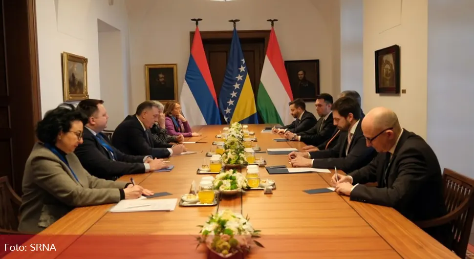 Предсједник Српске у Будимпешти са премијером Мађарске