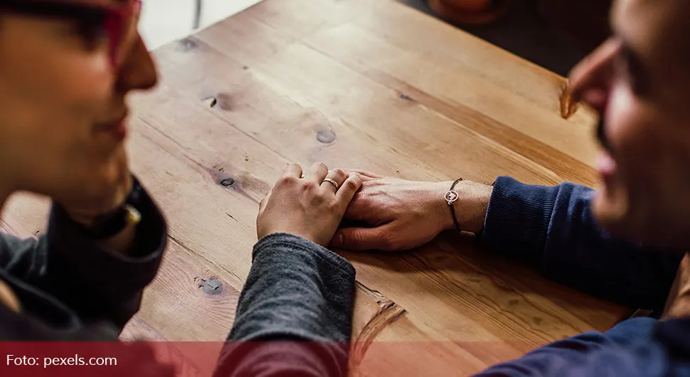 Виц дана: Жали се жена мужу