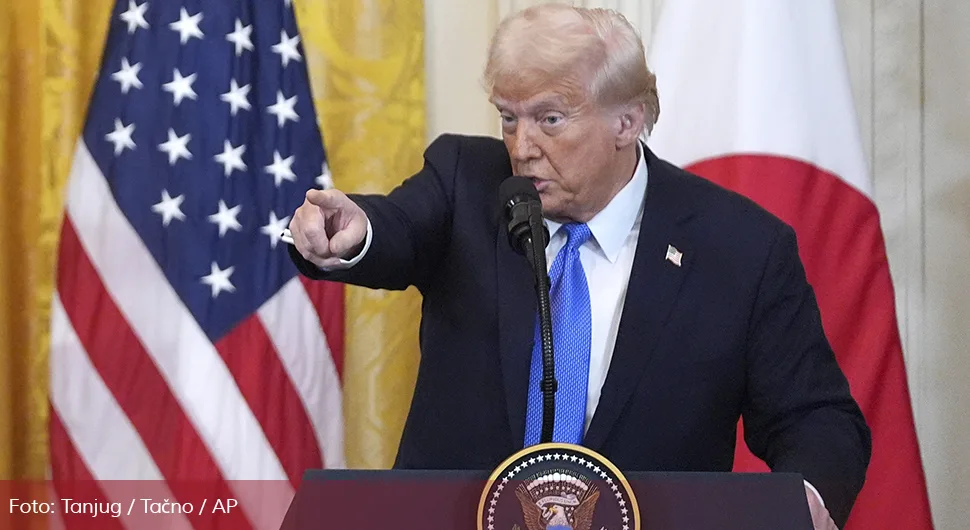Трамп објаснио које компаније ће бити изузете од царина