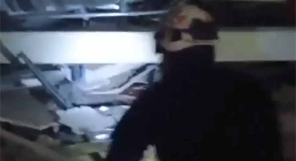 Први снимак из тржног центра у којем је пао плафон на људе: Спасиоци трагају за преживјелима