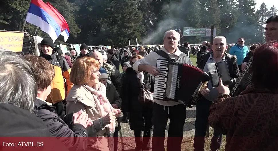 ''Дани зиме'' на Козари: Добра атмосфера и одлична гастрономска понуда