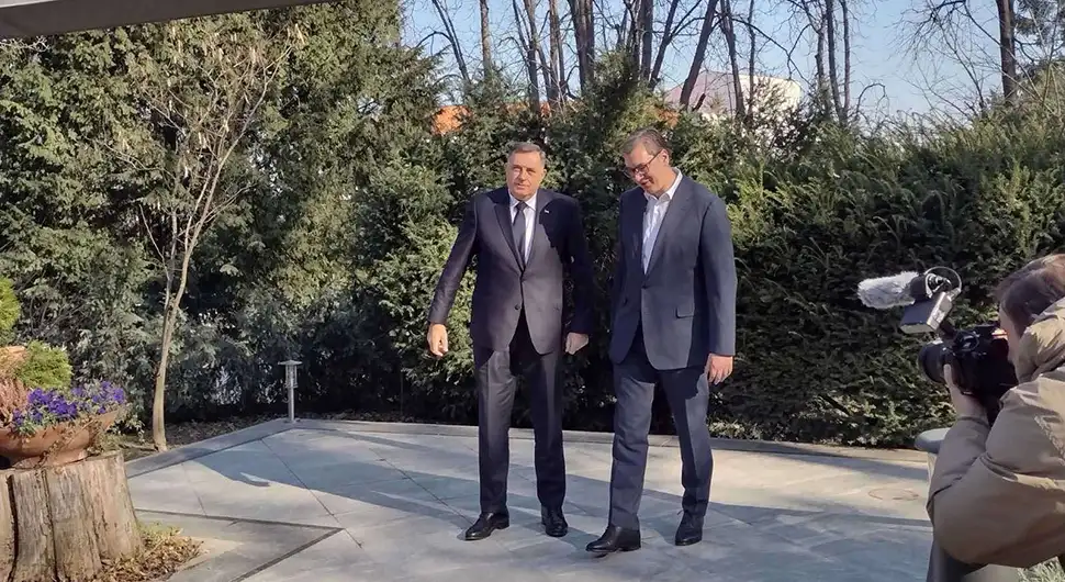 Вучић најавио састанак с Додиком: Намјерно су то радили