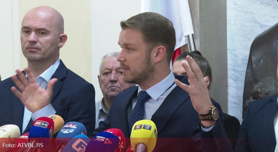 На сав глас закукао: Нова представа у Станивуковићевој режији