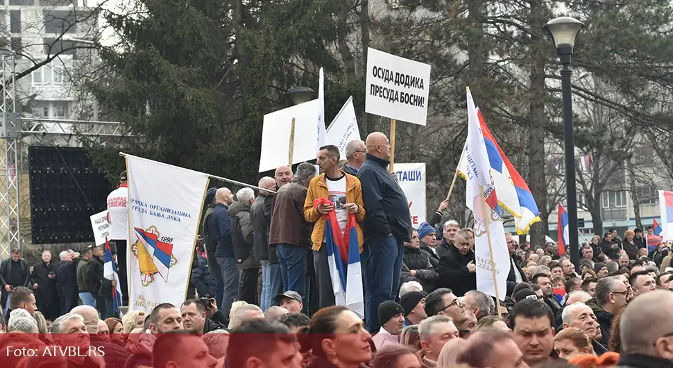 Добојлије кренуле за Бањалуку да подрже институције Српске