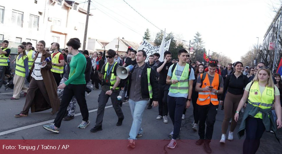 Управа Универзитета у Београду сутра одговара на позив Вучића