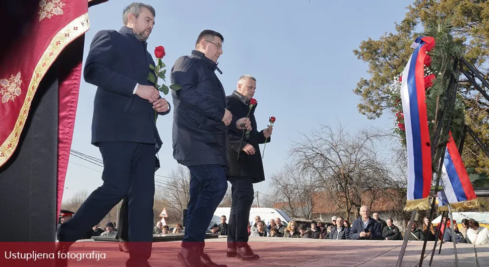 Делегација СПС-а одала почаст српским жртвама у Дракулићу
