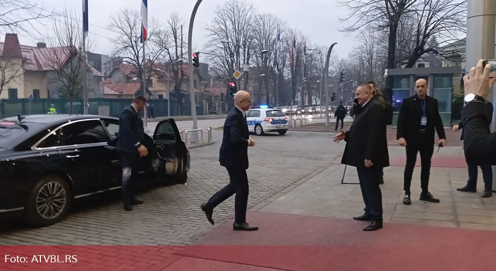 Вишковић дочекао Вучевића и делегацију Владе Србије