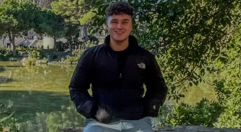 Храбри младић (19) открио како је спасио 21 живот из дискотеке у пламену