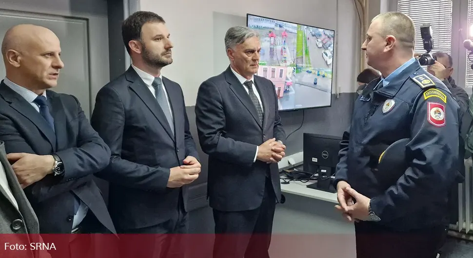 Каран и Јавор званично пустили у рад систем видео-надзора