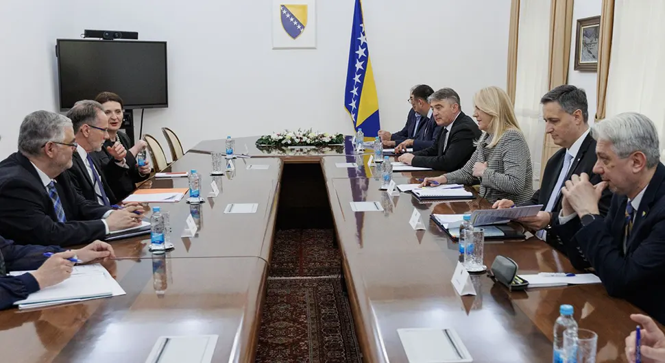 Цвијановић са Вилијамсоном: Значајно функционисање Брчко дистрикта у складу са Арбитражном одлуком