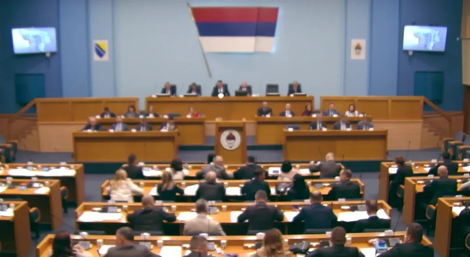 Усвојен нацрт Устава Републике Српске