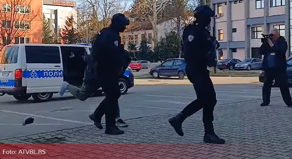 Жорж и ван Гого остају у притвору!