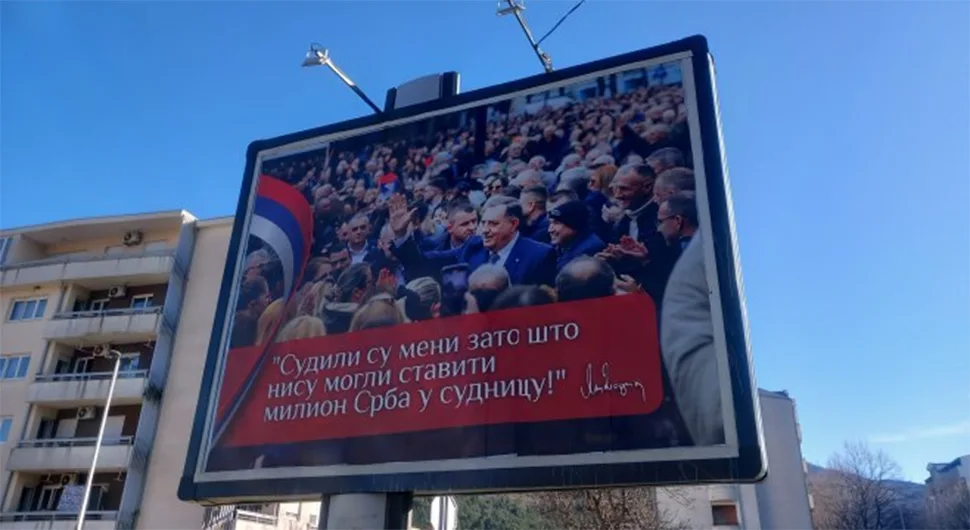 Билборди подршке предсједнику Српске и у Требињу