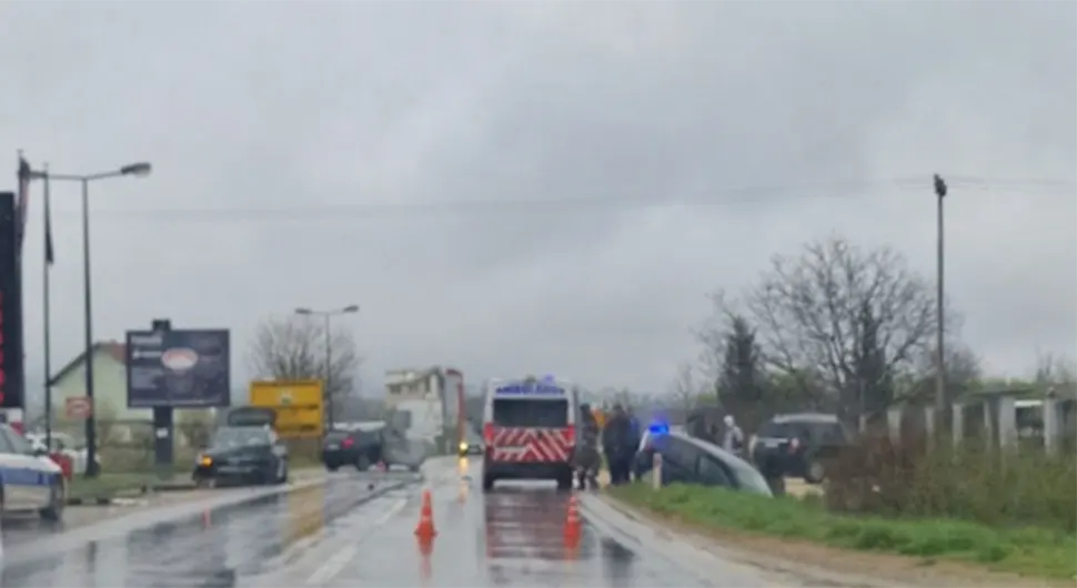 Судар на путу Приједор-Бањалука: Повријеђене двије особе