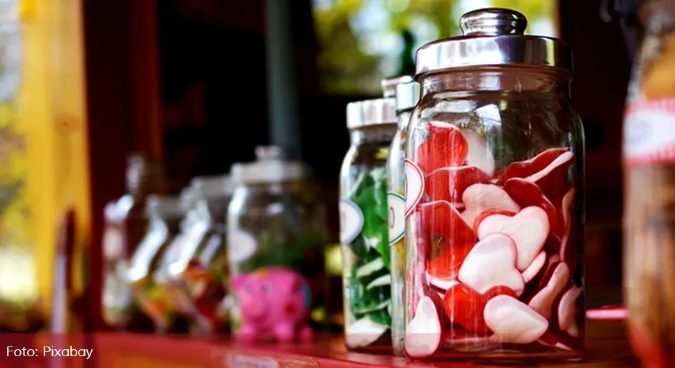 Хитно повучене чак двије врсте бомбона