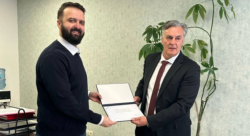 Каран у посјети АТВ-у: Поклон и захвалница управи и радницима наше Телевизије