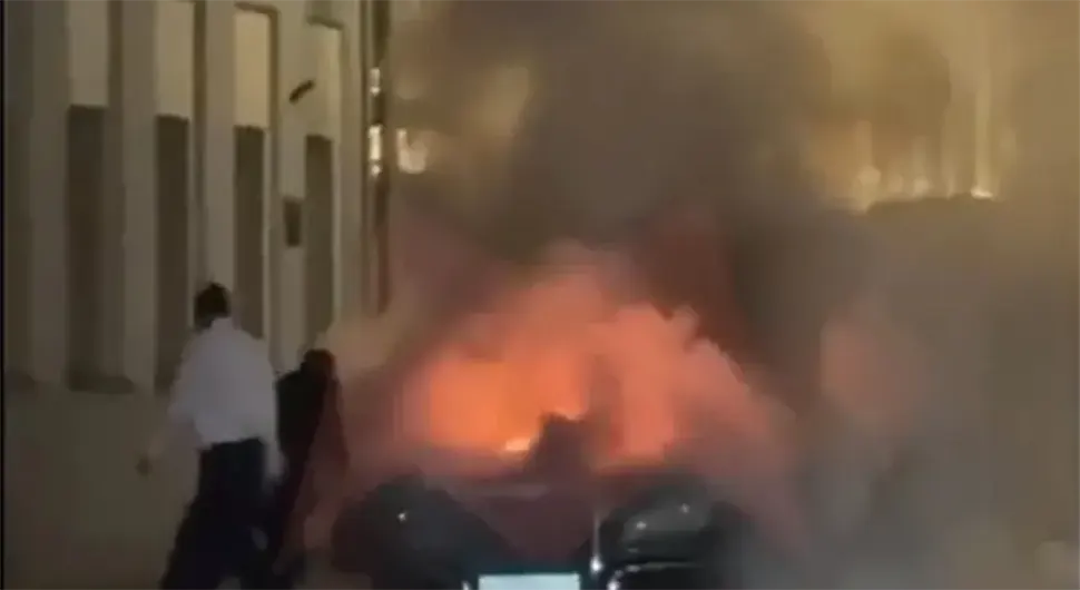 Изгорјела лимузина из Путиновог возног парка