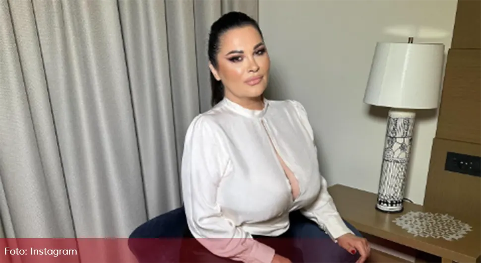 Јана открила тајну бујног попрсја