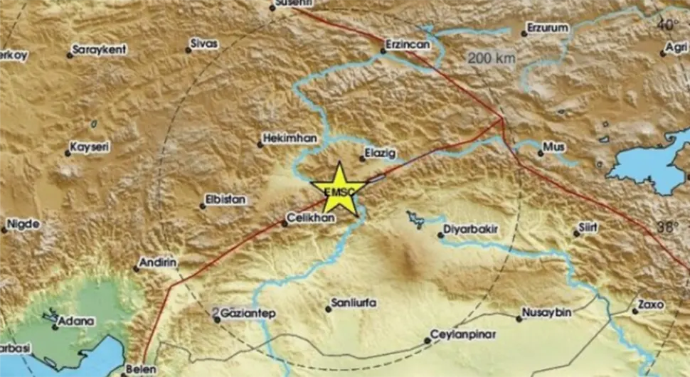 Још један јак земљотрес потресао Турску