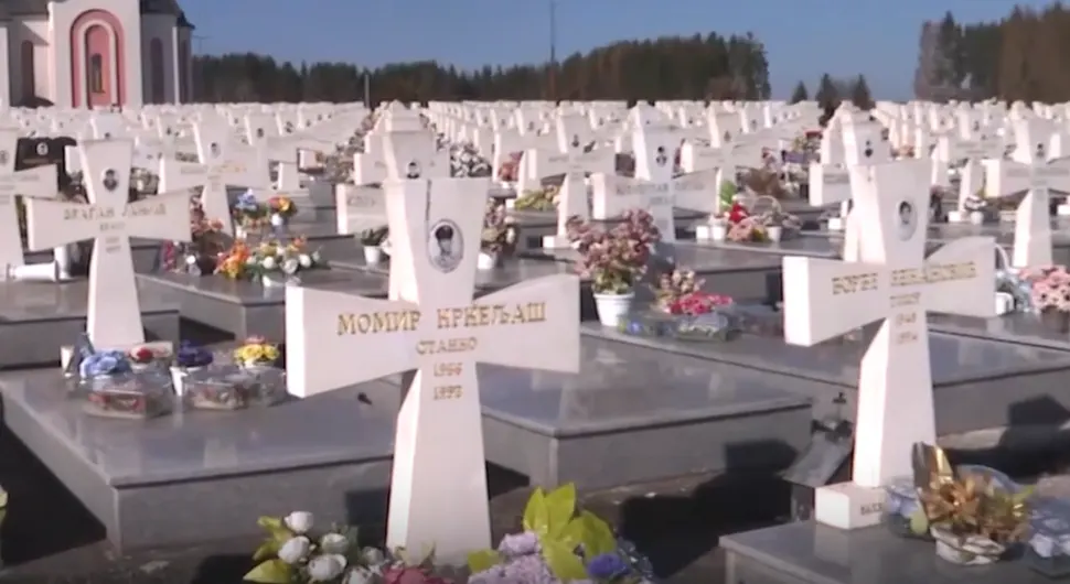 Нови Зејтинлик - мјесто на коме се ћути погнуте главе