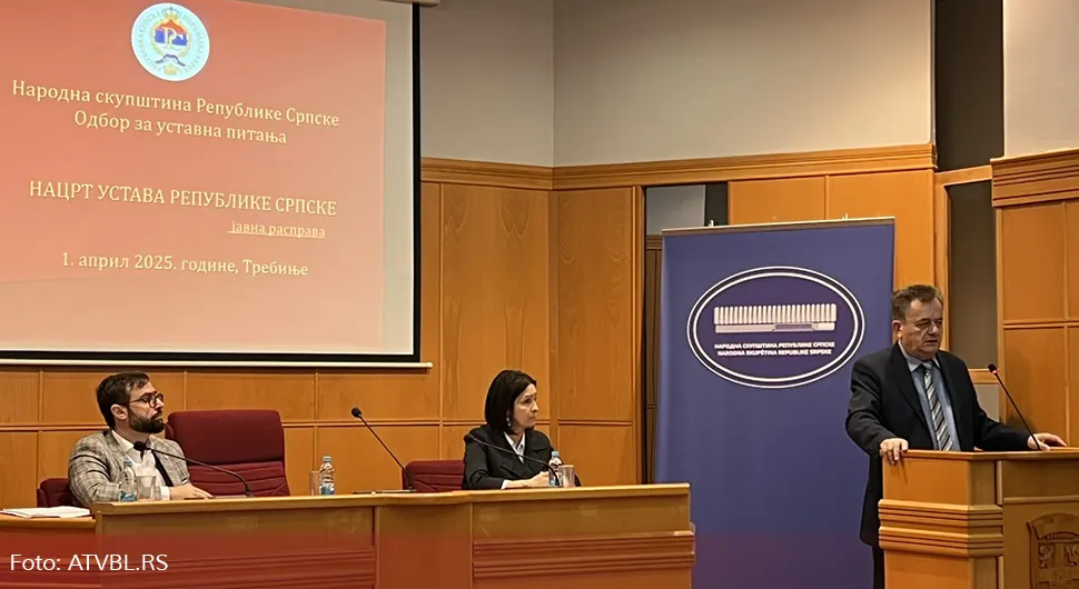 Поповић: Нови устав да буде без амандмана високих представника