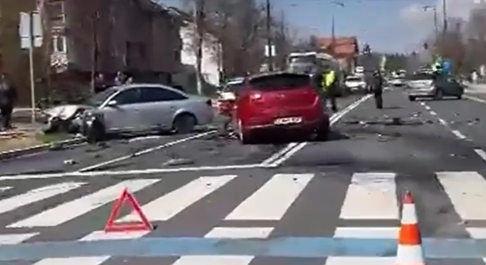 Тешка несрећа у Сарајеву, двије особе повријеђене