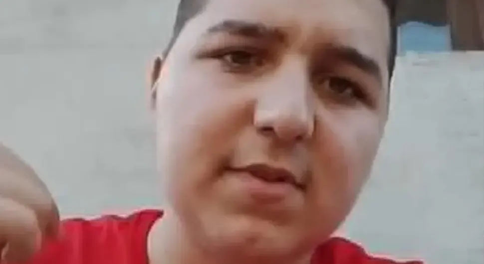 Младић (16) изашао из куће и губи му се сваки траг: Неутјешна мајка моли за помоћ