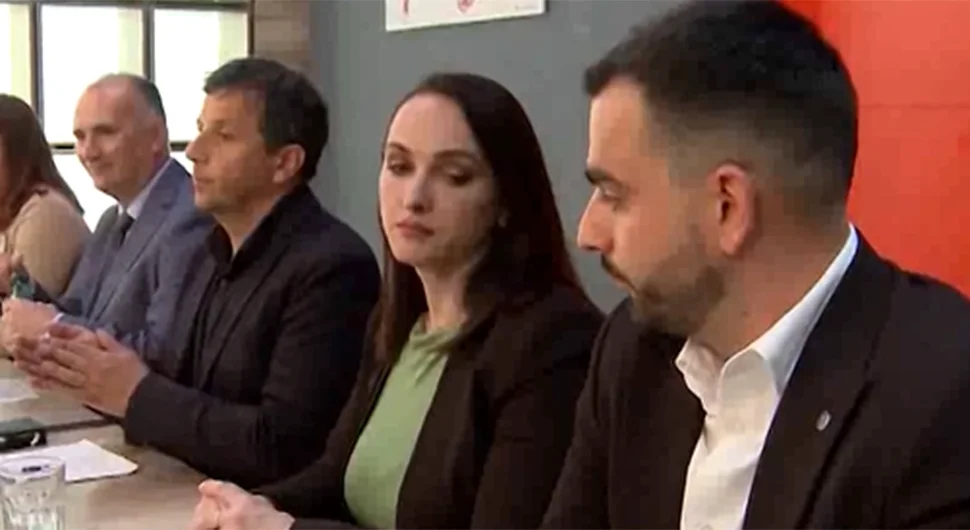 Опозиција састанчила у Требињу без Станивуковића и Миличевића