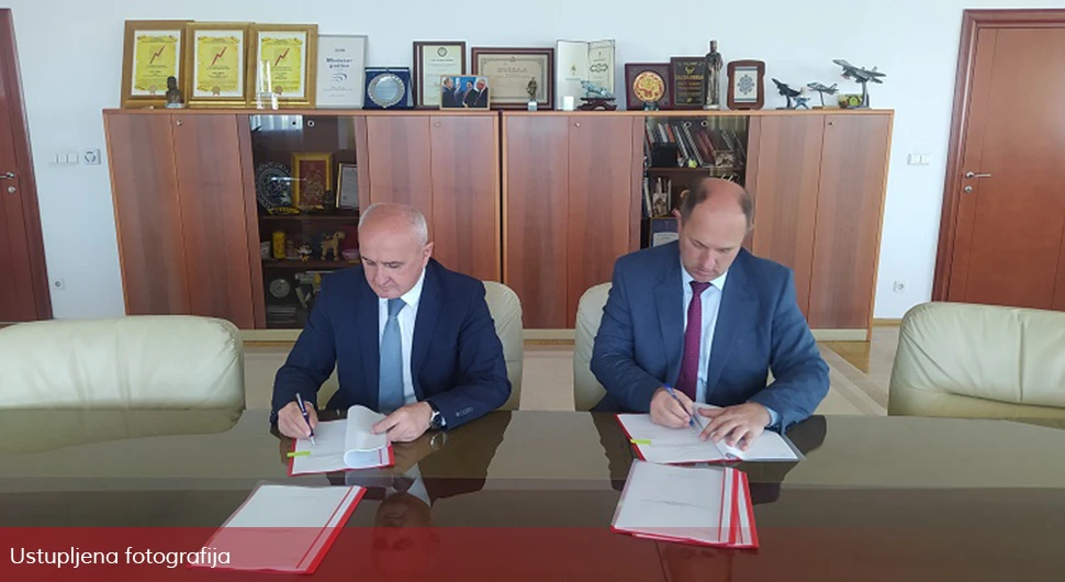 Петровић и Ђокић потписали концесију за соларну електрану Требиње 3