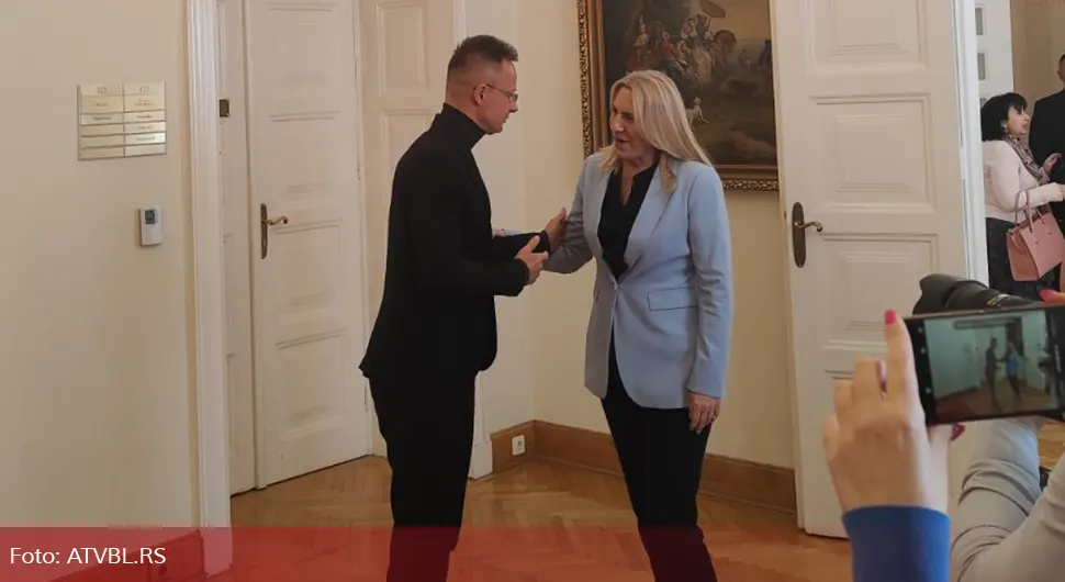 ''Наставак јачања пријатељских односа са Мађарском''