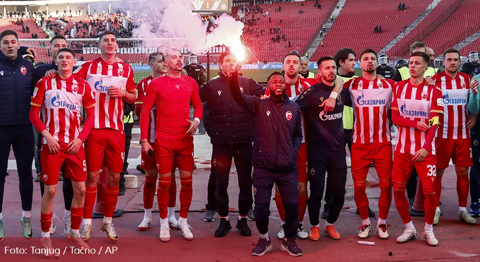 Фудбалери Звезде преокретом у финишу савладали Партизан