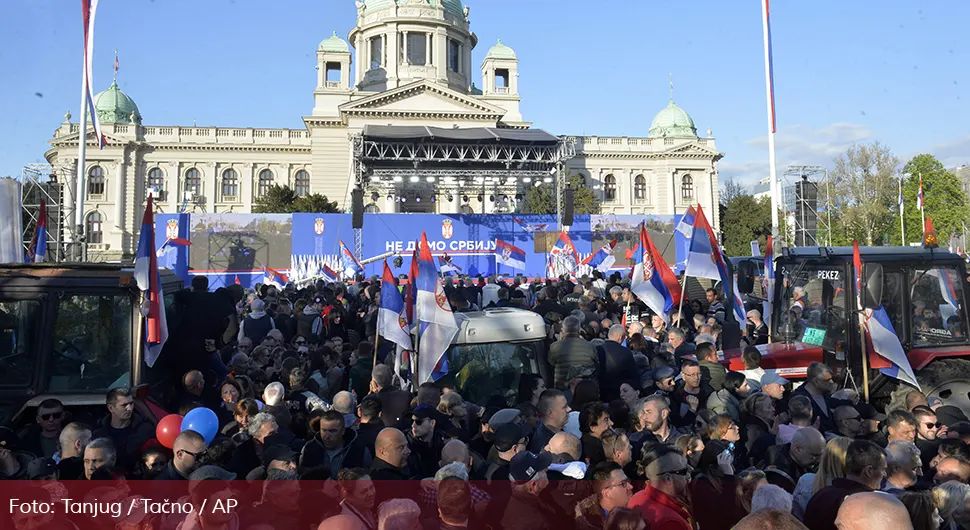 Почео централни скуп у оквиру сабора ''Не дамо Србију'': Присуствују Додик и Стевандић