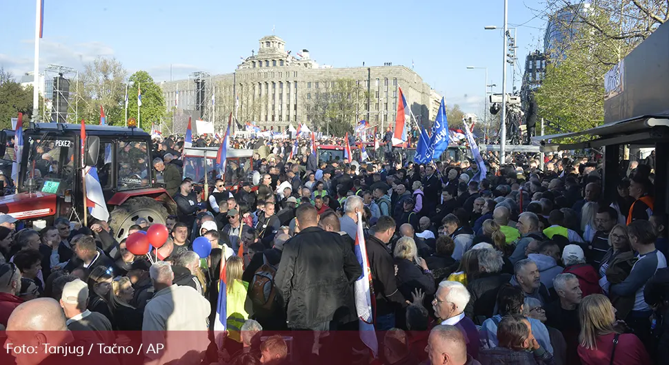 Свенародни скуп 'Не дамо Србију'