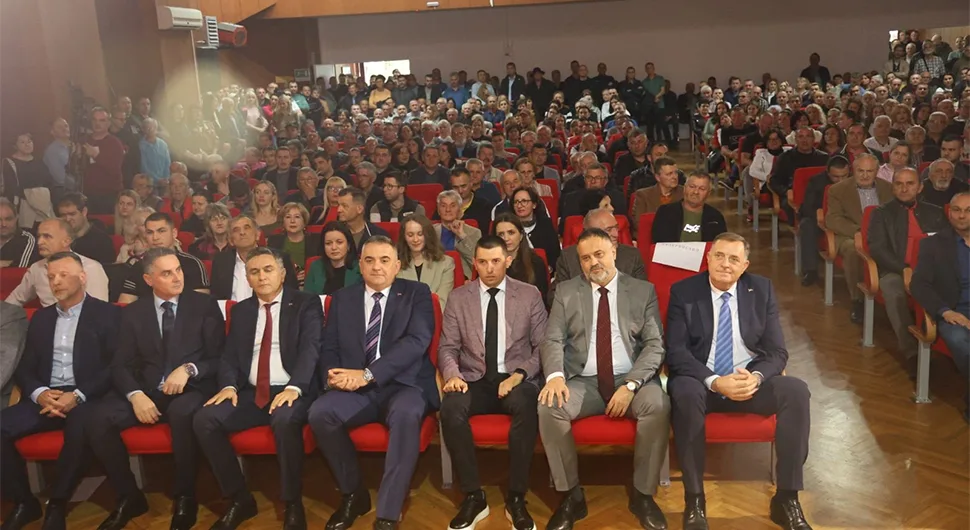 Предсједник Додик: Људи воле Српску