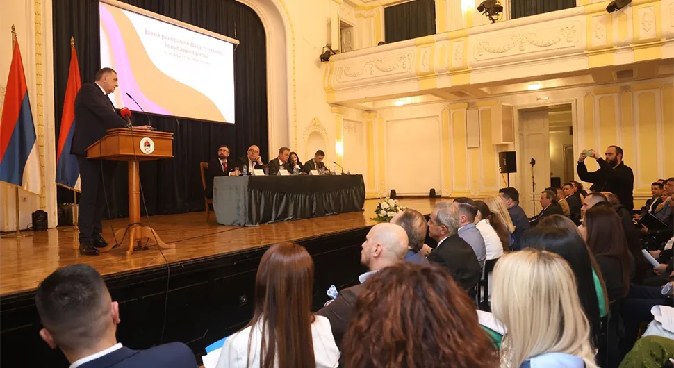 Додик: Референдум о новом Уставу Српске да буде 9. јануара